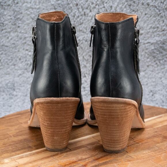 Corso Como Women's Tameka Black Zip-Up Peep Toe Bootie Size 7.5 M - Picture 4 of 7